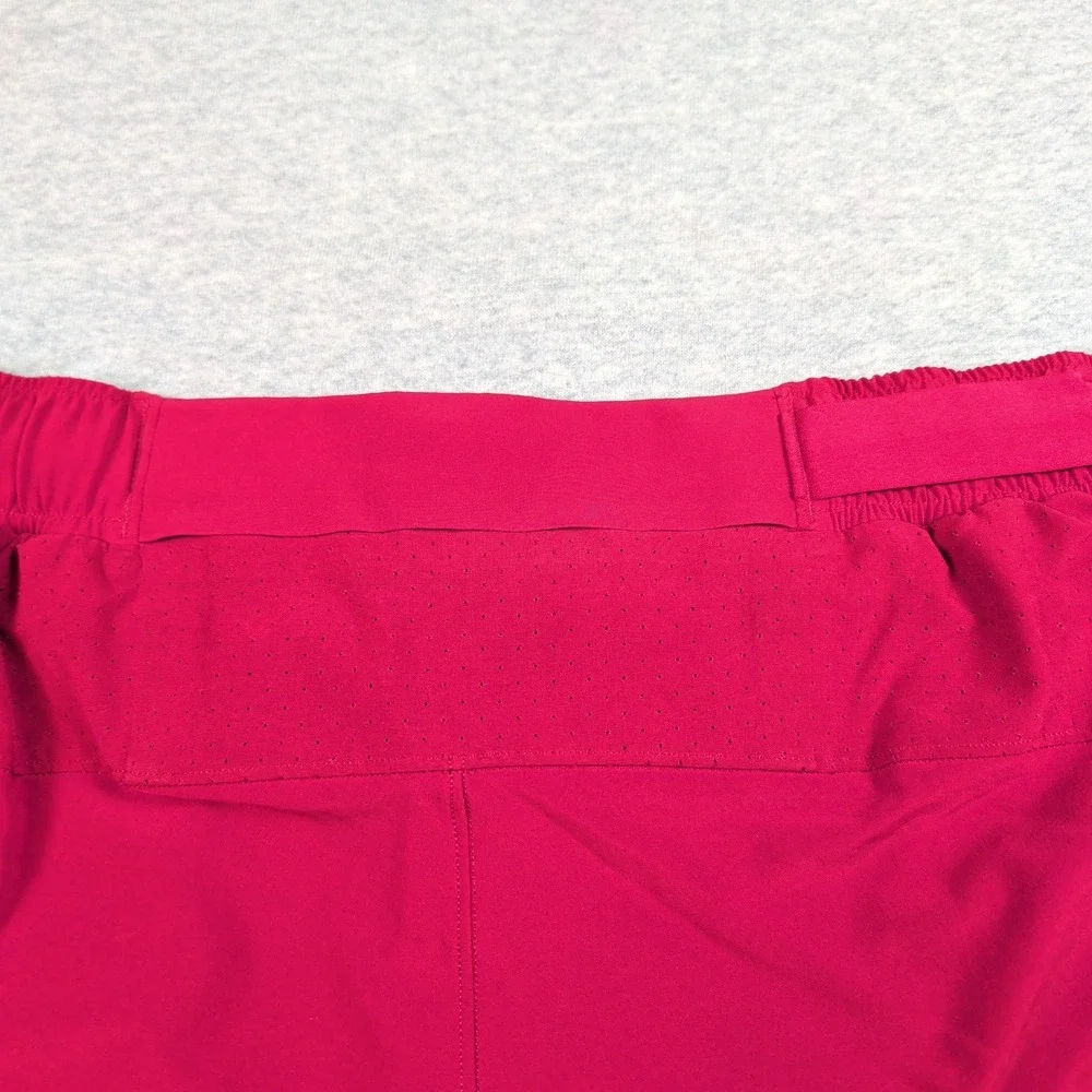Lululemon x Barrys Stronger As One Shorts Ruby 4 Inch Inseam Lined Mens S/M